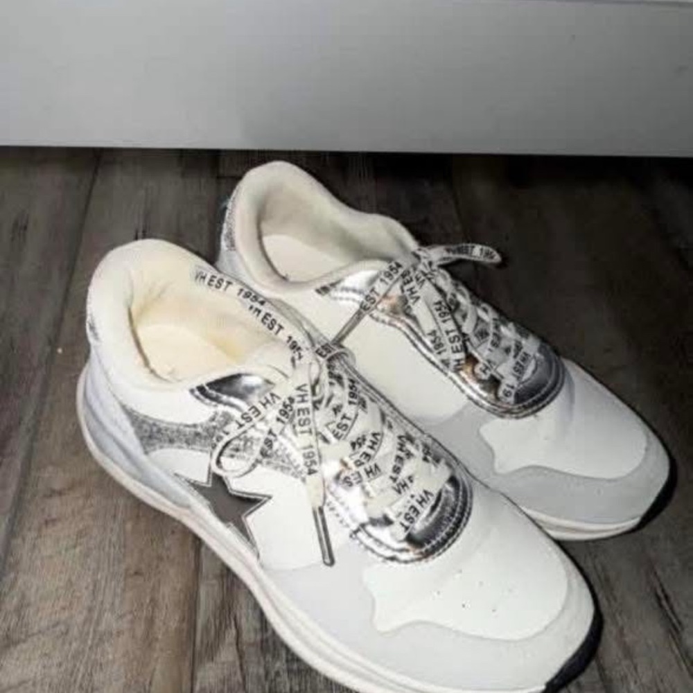 Vintage Havana White and Silver Star Sneakers